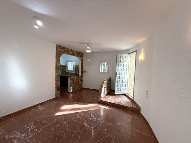 4 soverom Villa til salgs i Calpe / Calp med svømmebasseng garasje - € 590 000 (Ref: 9417912)