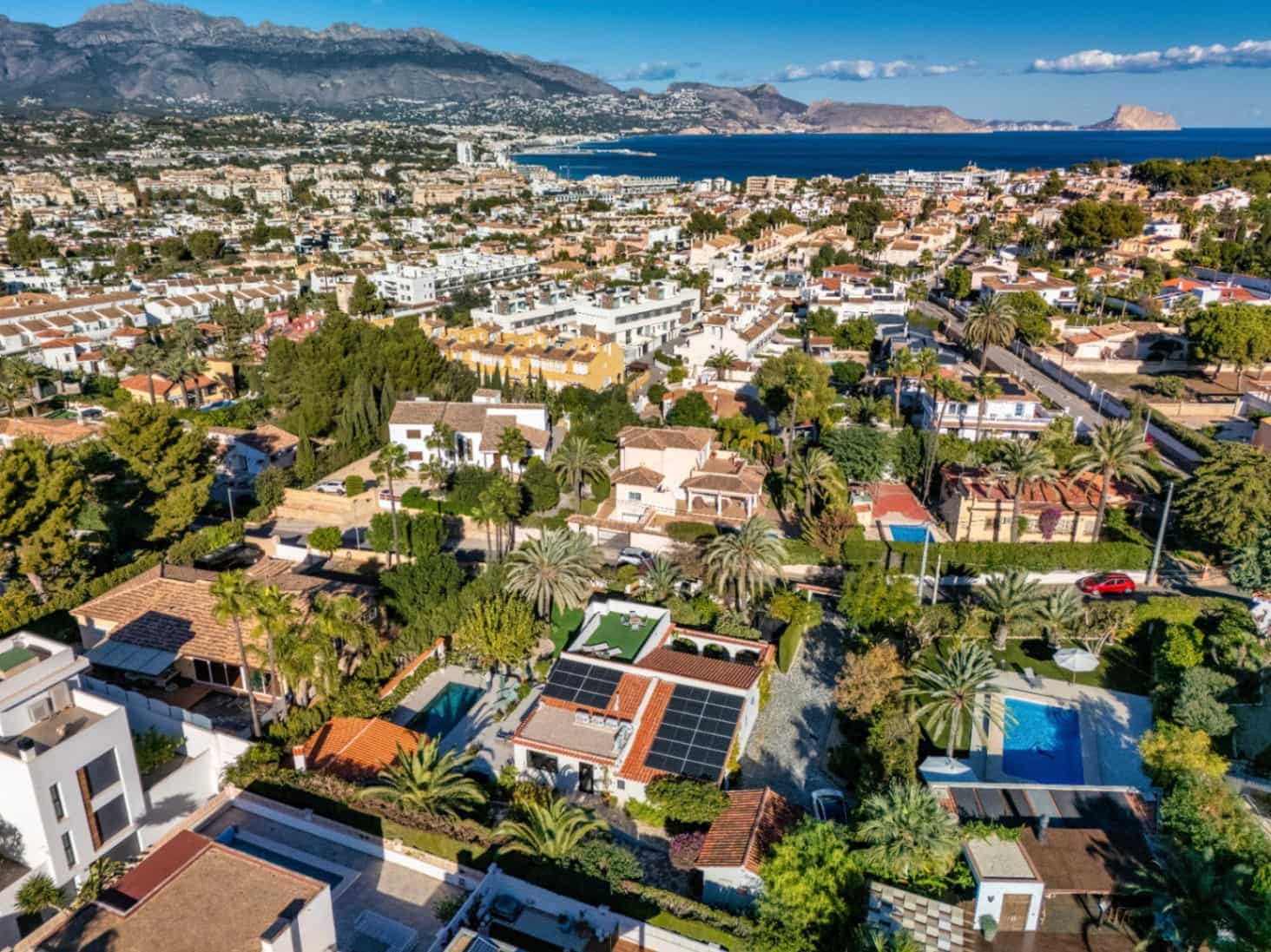 4 sypialnia Willa na sprzedaż w Albir z basenem garażem - 1 200 000 € (Ref: 9417913)