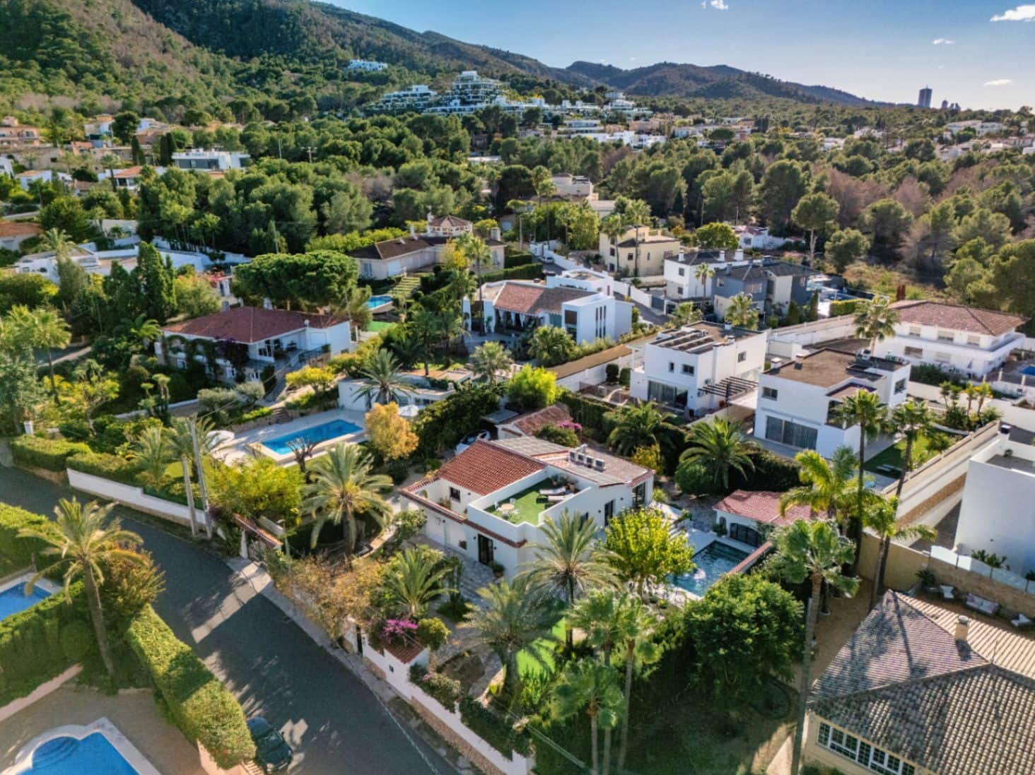 4 sypialnia Willa na sprzedaż w Albir z basenem garażem - 1 200 000 € (Ref: 9417913)