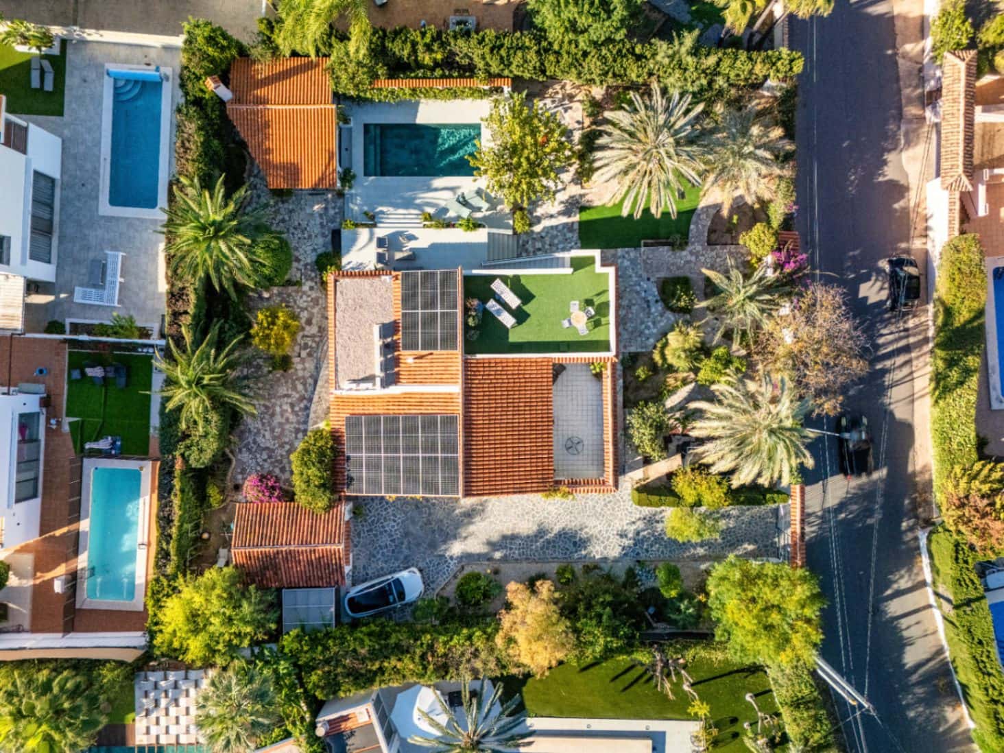 4 sypialnia Willa na sprzedaż w Albir z basenem garażem - 1 200 000 € (Ref: 9417913)