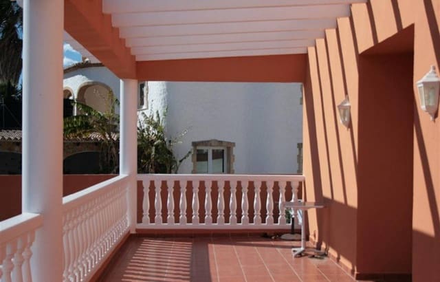 5 slaapkamer Villa te koop in Calpe / Calp met zwembad garage - € 488.000 (Ref: 9417915)