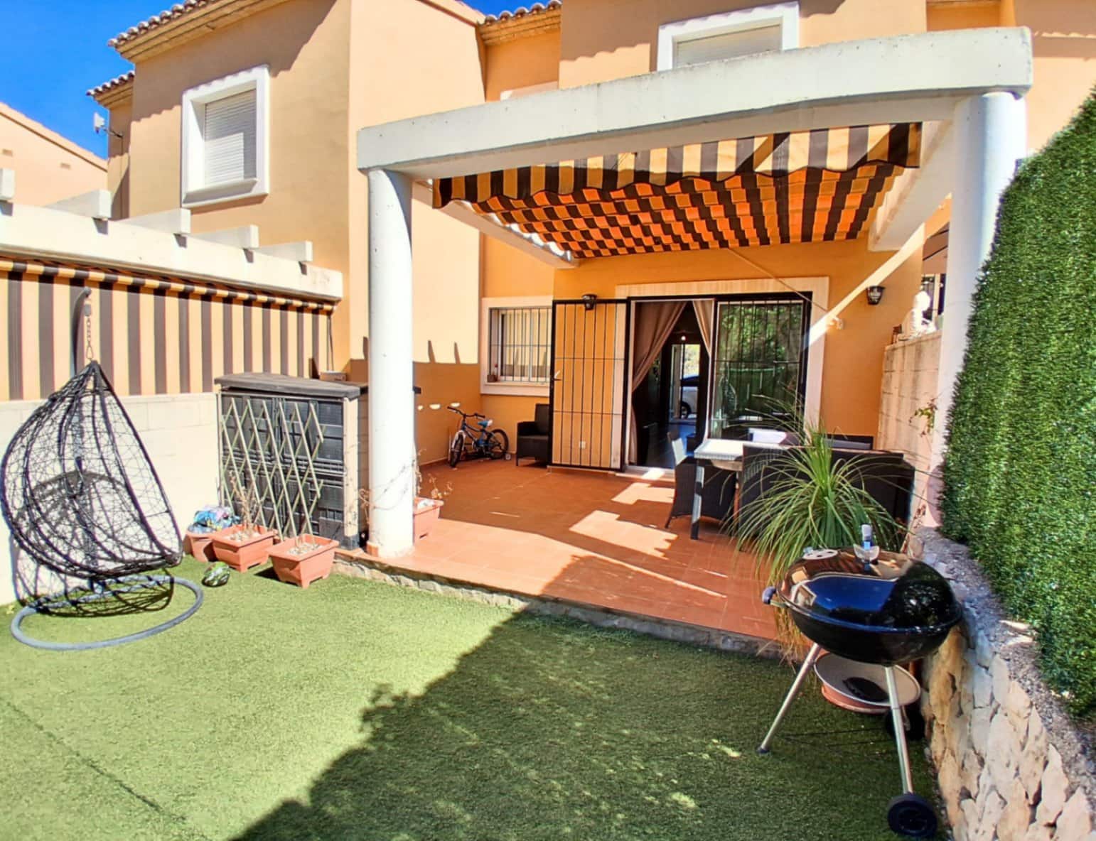 3 soverom Bungalow til salgs i Calpe / Calp med svømmebasseng garasje - € 295 000 (Ref: 9417918)