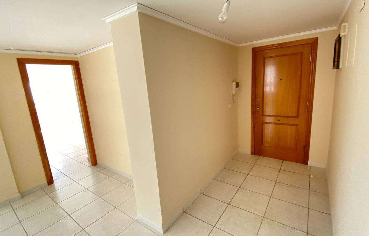 2 soverom Leilighet til salgs i Calpe / Calp med svømmebasseng garasje - € 740 000 (Ref: 9417919)