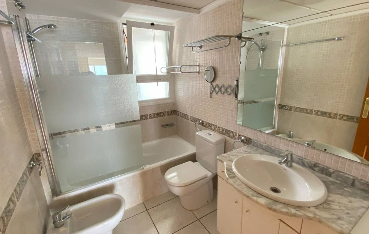 2 soverom Leilighet til salgs i Calpe / Calp med svømmebasseng garasje - € 740 000 (Ref: 9417919)