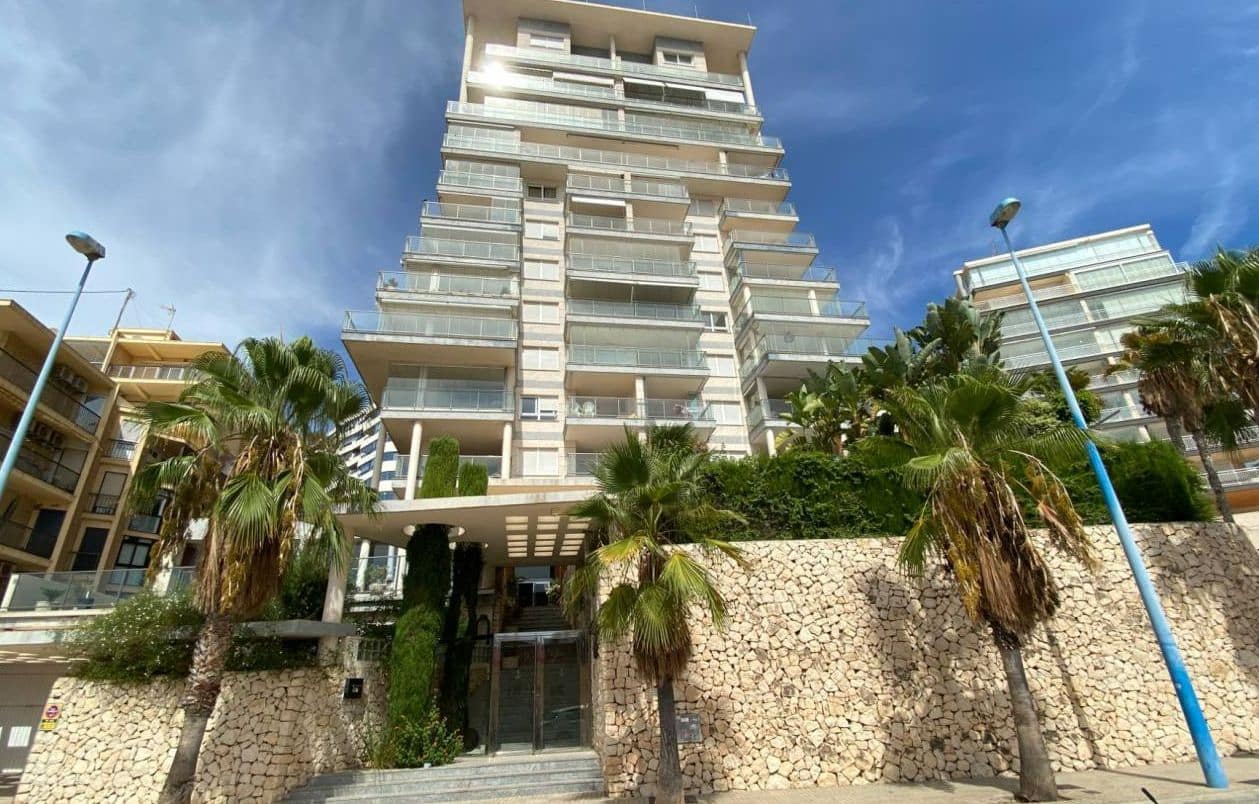 2 soverom Leilighet til salgs i Calpe / Calp med svømmebasseng garasje - € 740 000 (Ref: 9417919)