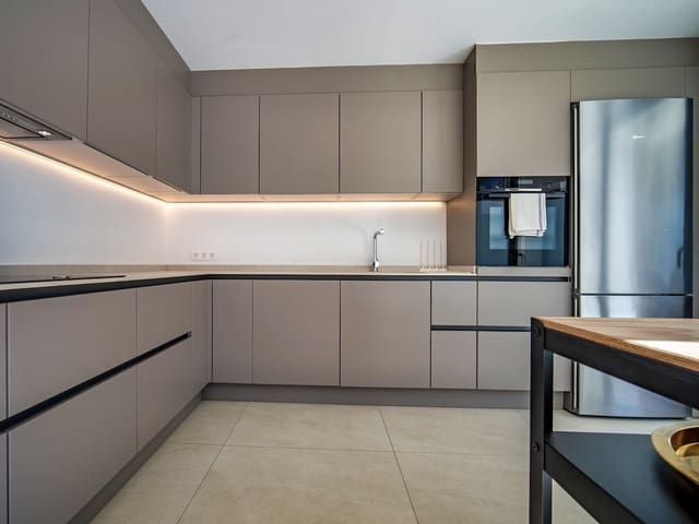 3 Zimmer Doppelhaus zu verkaufen in Albir, Alfaz del Pi / L'Alfàs del Pi mit Pool Garage - 895.000 € (Ref: 9417922)