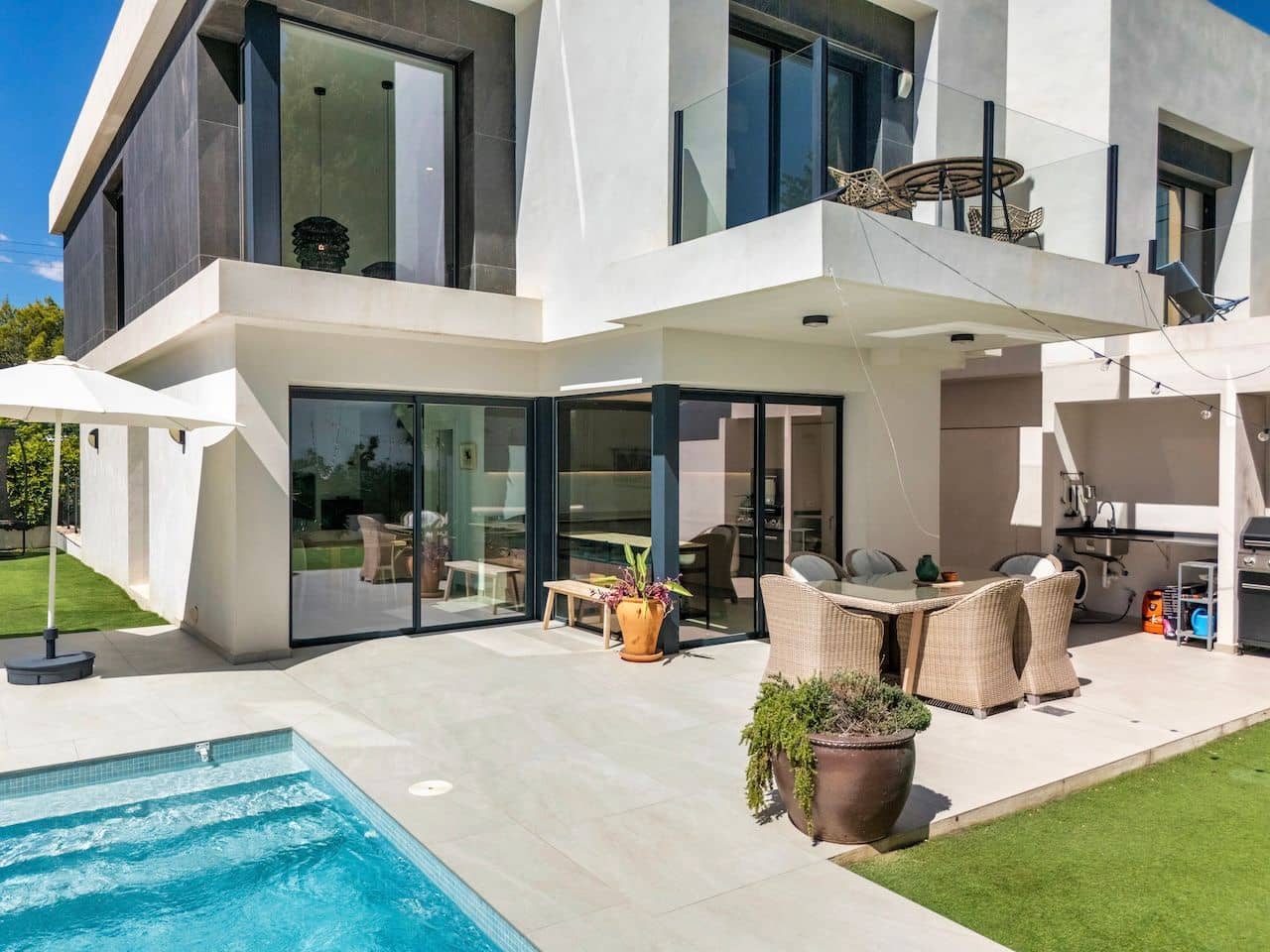 3 slaapkamer Halfvrijstaande villa te koop in Albir met zwembad garage - € 895.000 (Ref: 9417922)