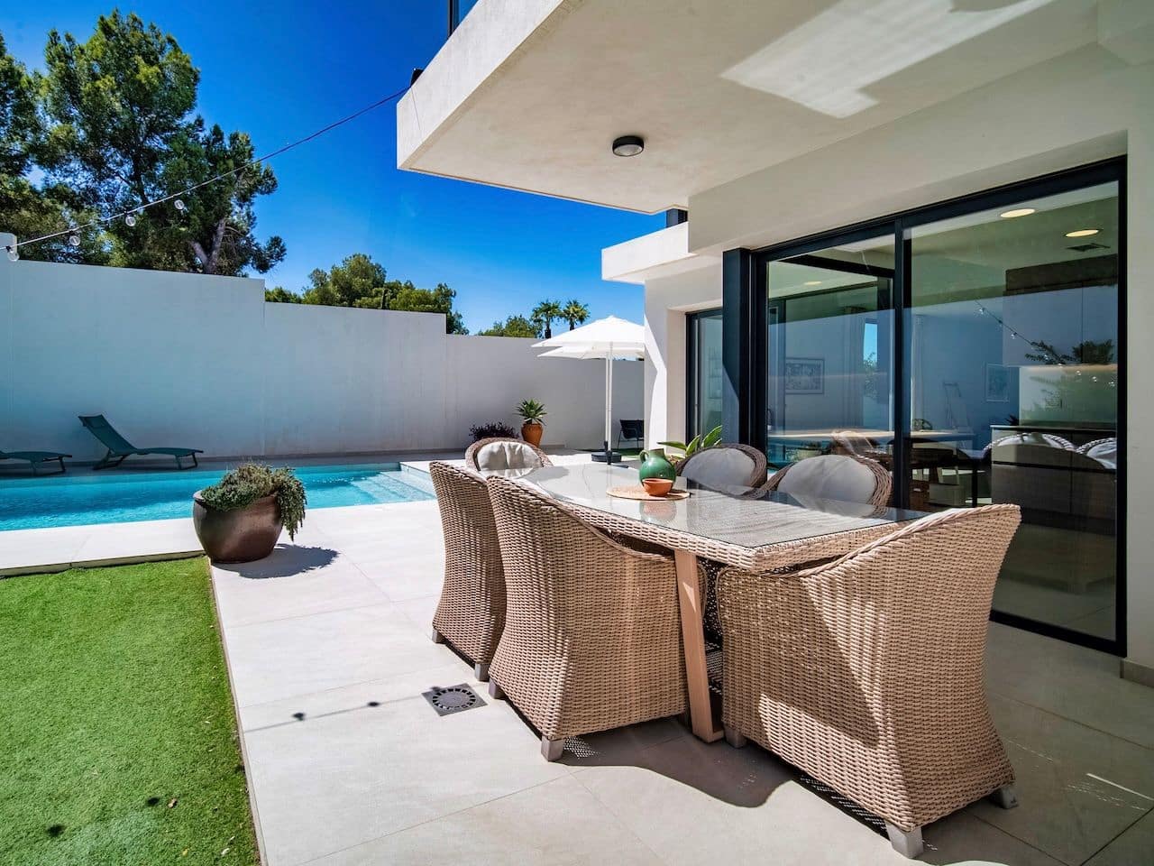 3 slaapkamer Halfvrijstaande villa te koop in Albir met zwembad garage - € 895.000 (Ref: 9417922)