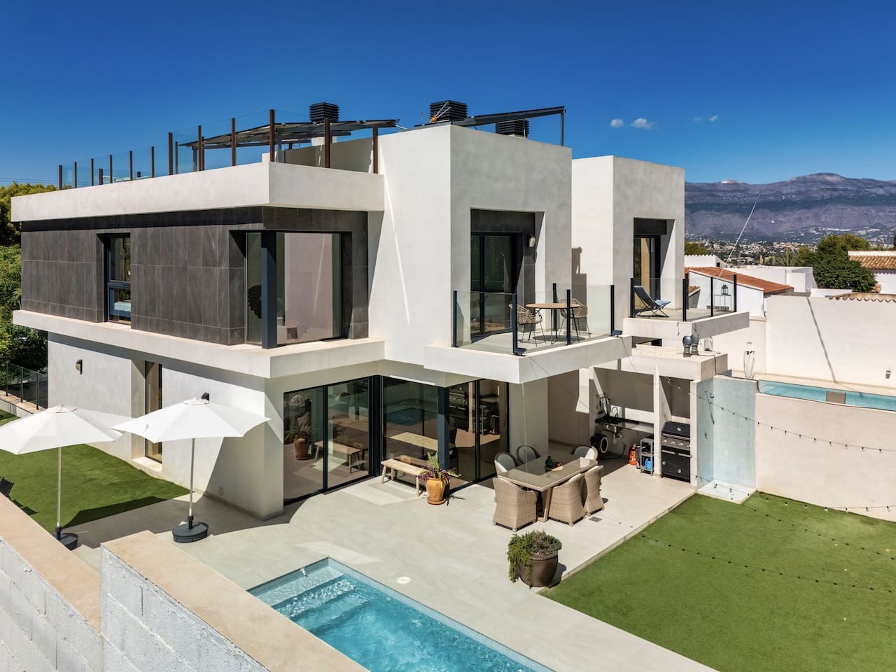 3 slaapkamer Halfvrijstaande villa te koop in Albir met zwembad garage - € 895.000 (Ref: 9417922)