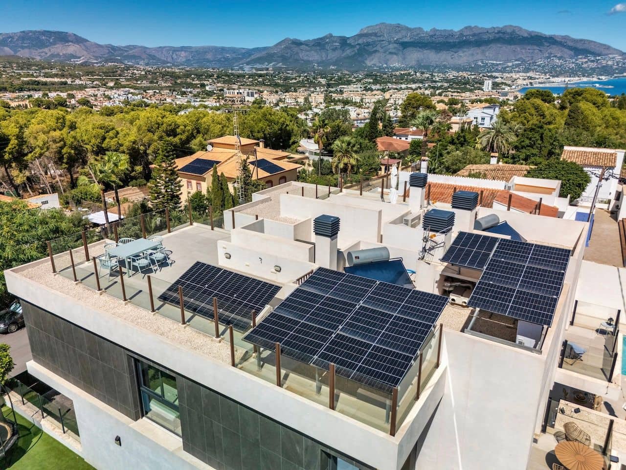 3 slaapkamer Halfvrijstaande villa te koop in Albir met zwembad garage - € 895.000 (Ref: 9417922)