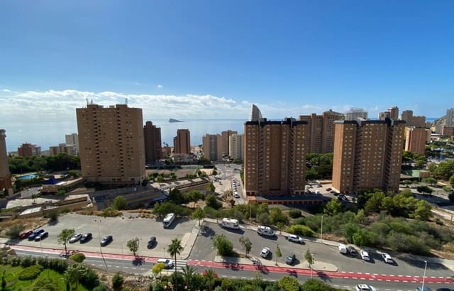3 bedroom Apartment for sale in Benidorm with pool garage - € 350,000 (Ref: 9417925)
