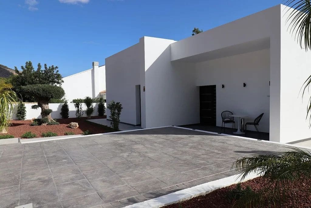 4 soverom Villa til salgs i Altea la Vella med svømmebasseng garasje - € 995 000 (Ref: 9417928)