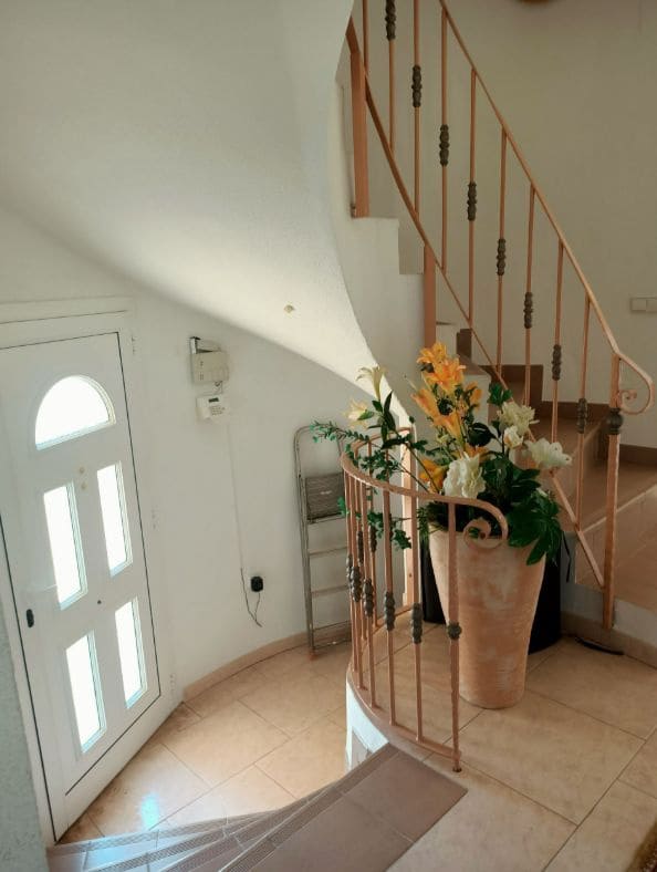 Chalet de 5 habitaciones en Calpe / Calp en venta con piscina garaje - 749.000 € (Ref: 9417929)