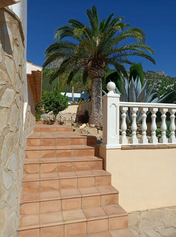 Chalet de 5 habitaciones en Calpe / Calp en venta con piscina garaje - 749.000 € (Ref: 9417929)