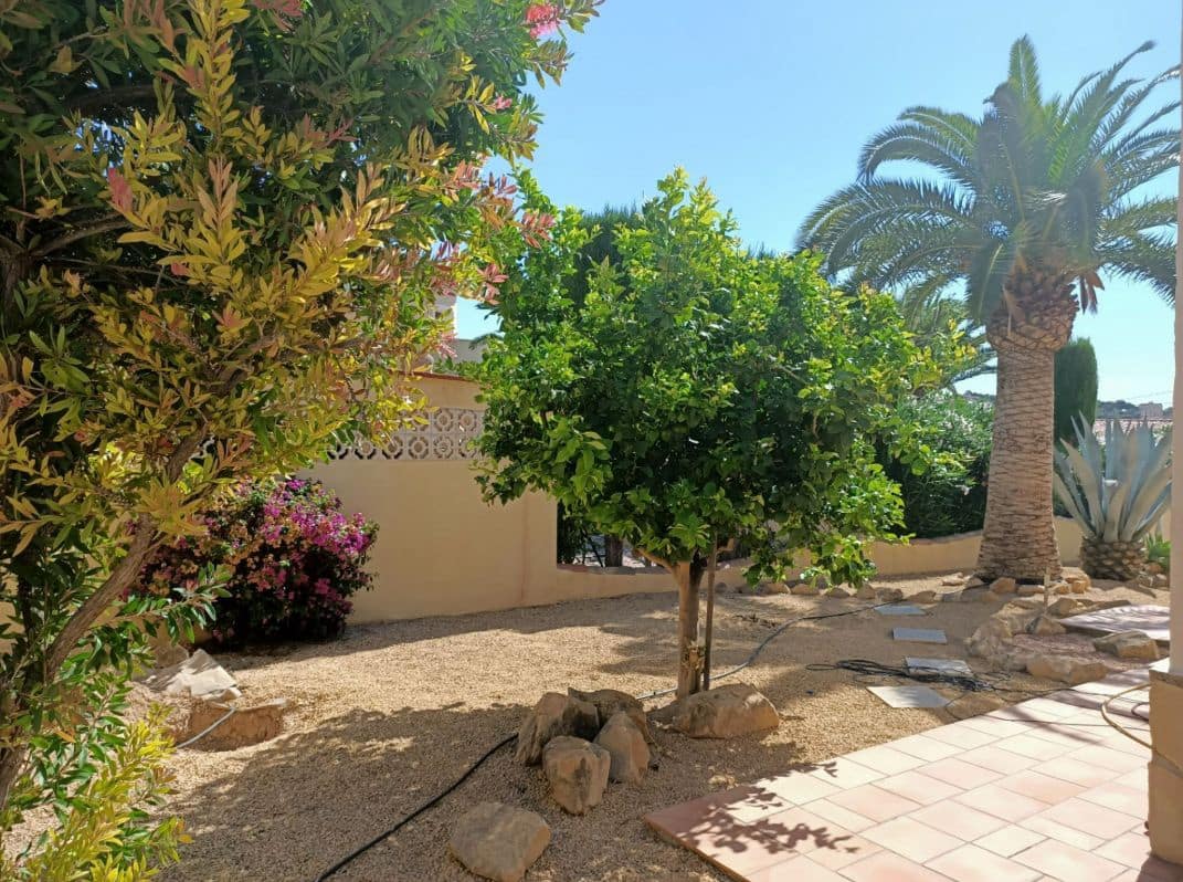 Chalet de 5 habitaciones en Calpe / Calp en venta con piscina garaje - 749.000 € (Ref: 9417929)