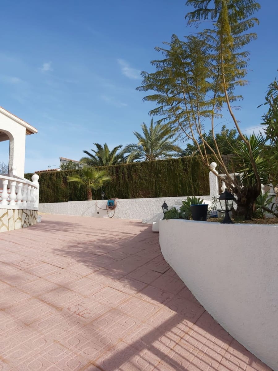 3 Zimmer Villa zu verkaufen in La Nucia mit Pool Garage - 399.000 € (Ref: 9417931)