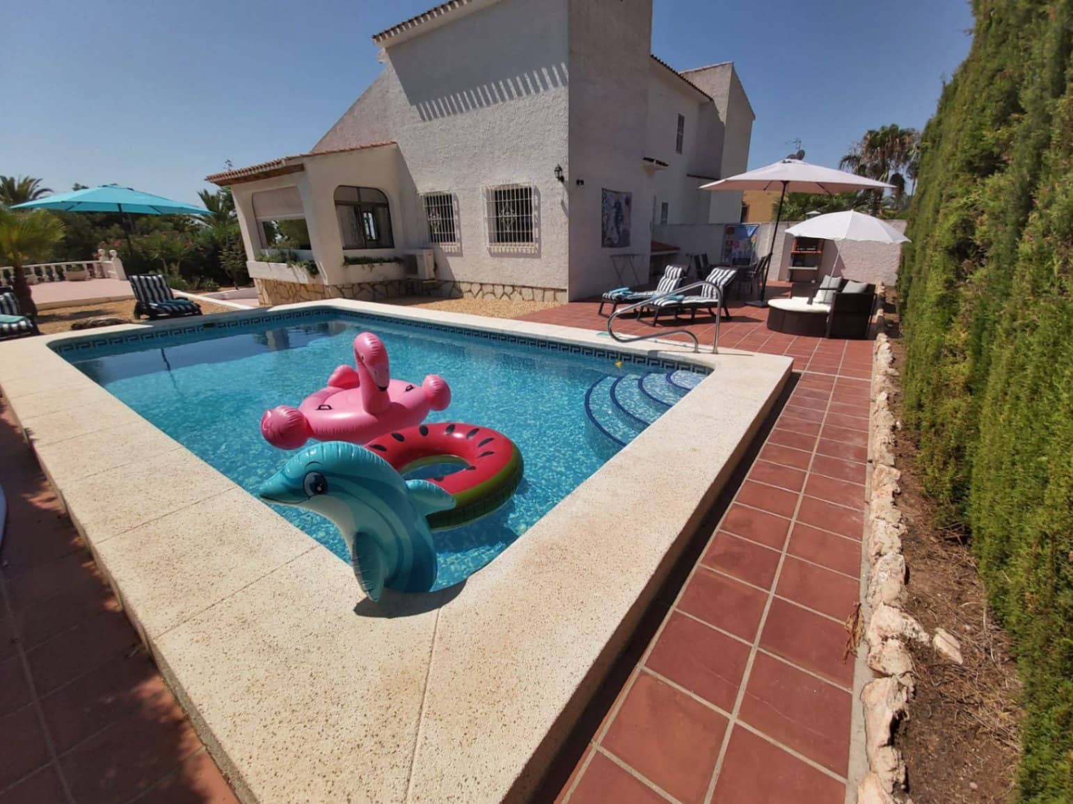 3 Zimmer Villa zu verkaufen in La Nucia mit Pool Garage - 399.000 € (Ref: 9417931)