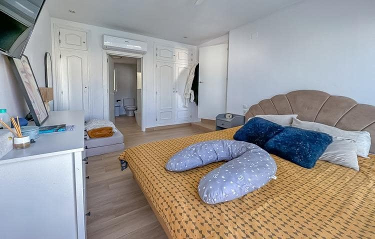 3 bedroom Apartment for sale in Altea with pool garage - € 399,000 (Ref: 9417932)