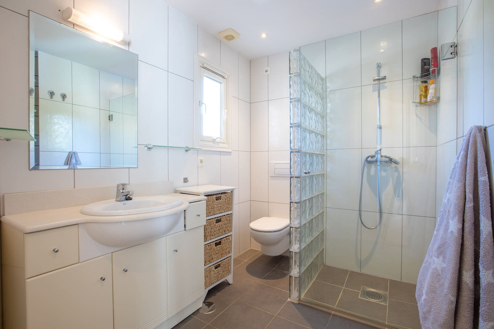 5 soverom Villa til salgs i Alfaz del Pi / L'Alfas del Pi med svømmebasseng garasje - € 795 000 (Ref: 9417934)