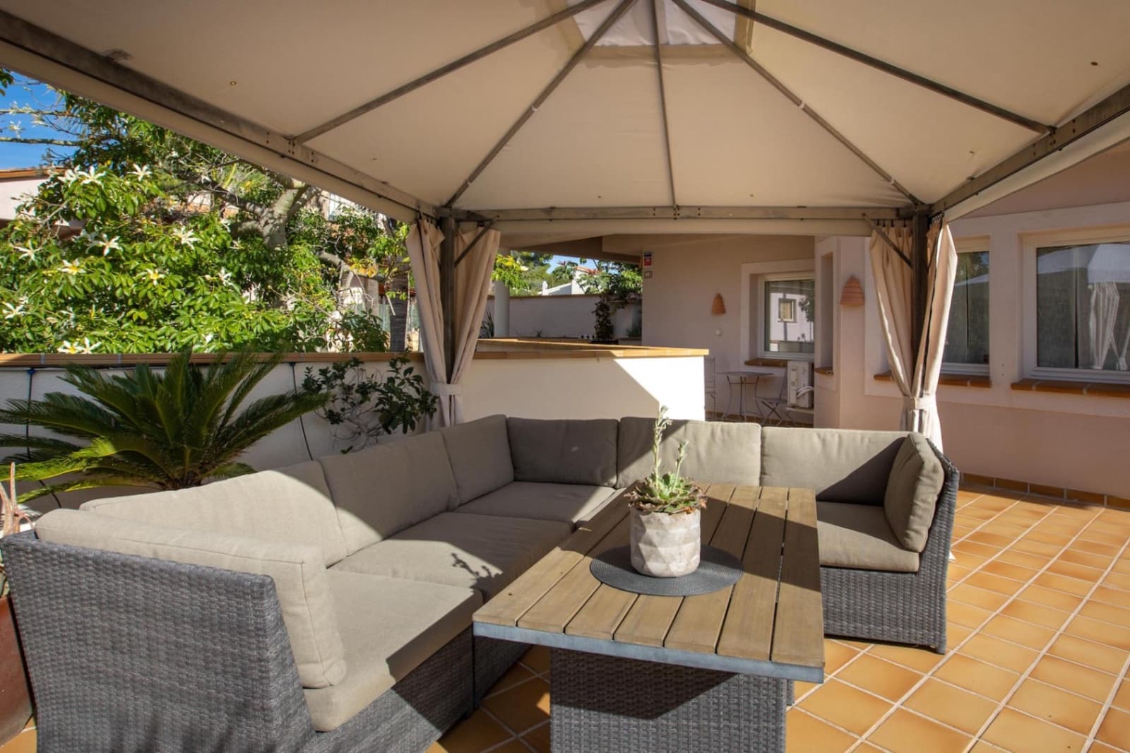 5 soverom Villa til salgs i Alfaz del Pi / L'Alfas del Pi med svømmebasseng garasje - € 795 000 (Ref: 9417934)