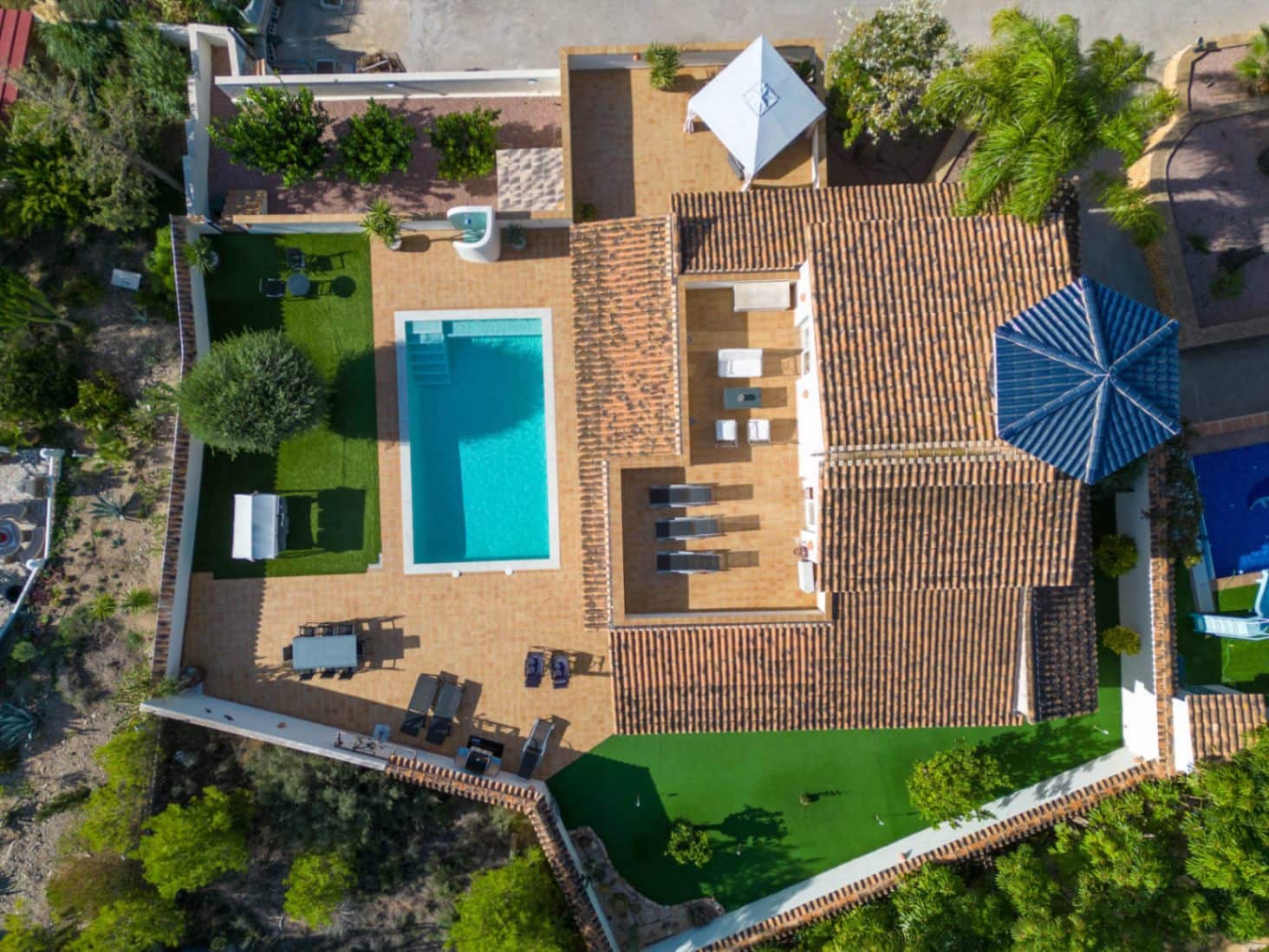 5 soverom Villa til salgs i Alfaz del Pi / L'Alfas del Pi med svømmebasseng garasje - € 795 000 (Ref: 9417934)