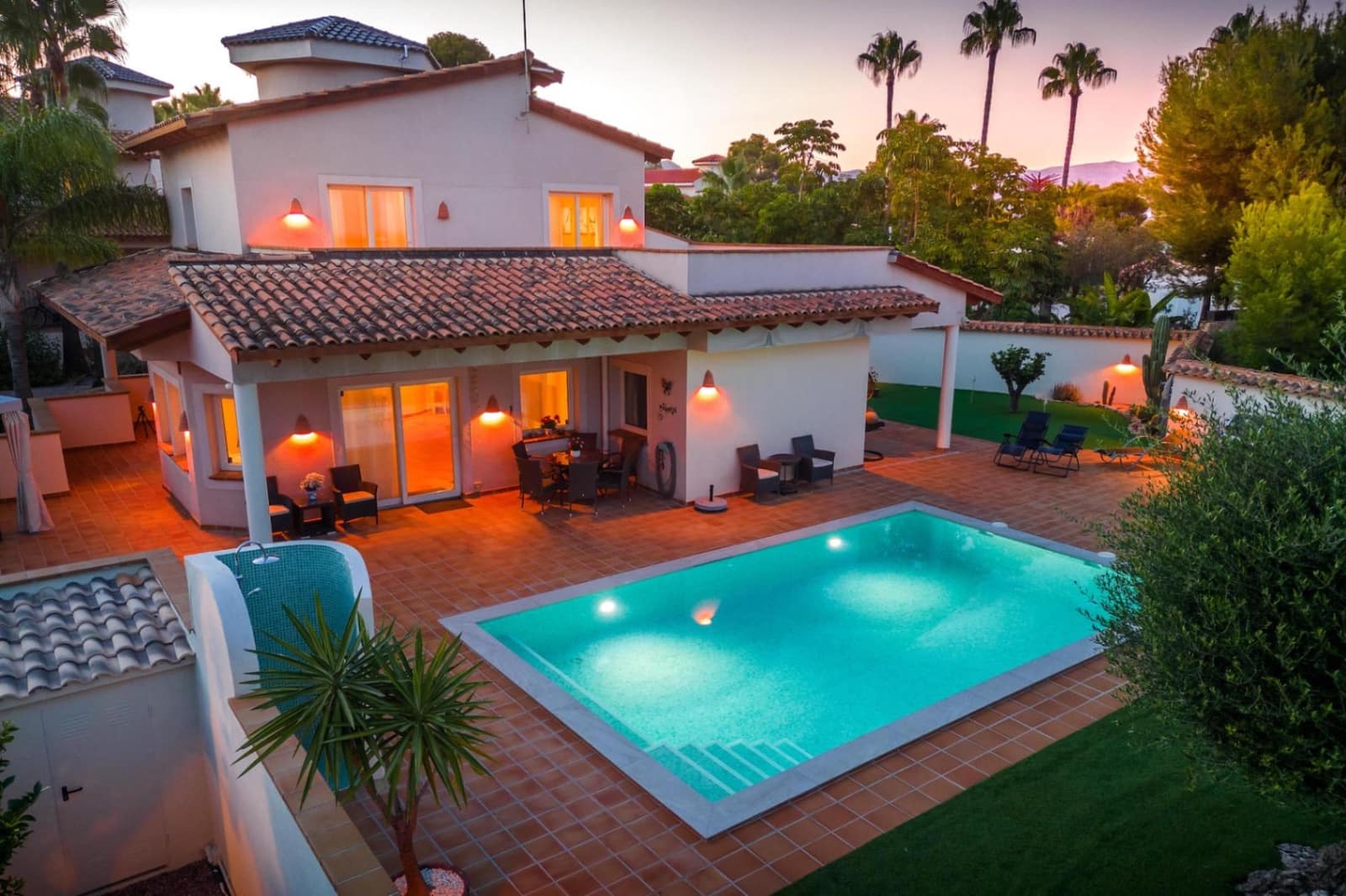 5 soverom Villa til salgs i Alfaz del Pi / L'Alfas del Pi med svømmebasseng garasje - € 795 000 (Ref: 9417934)