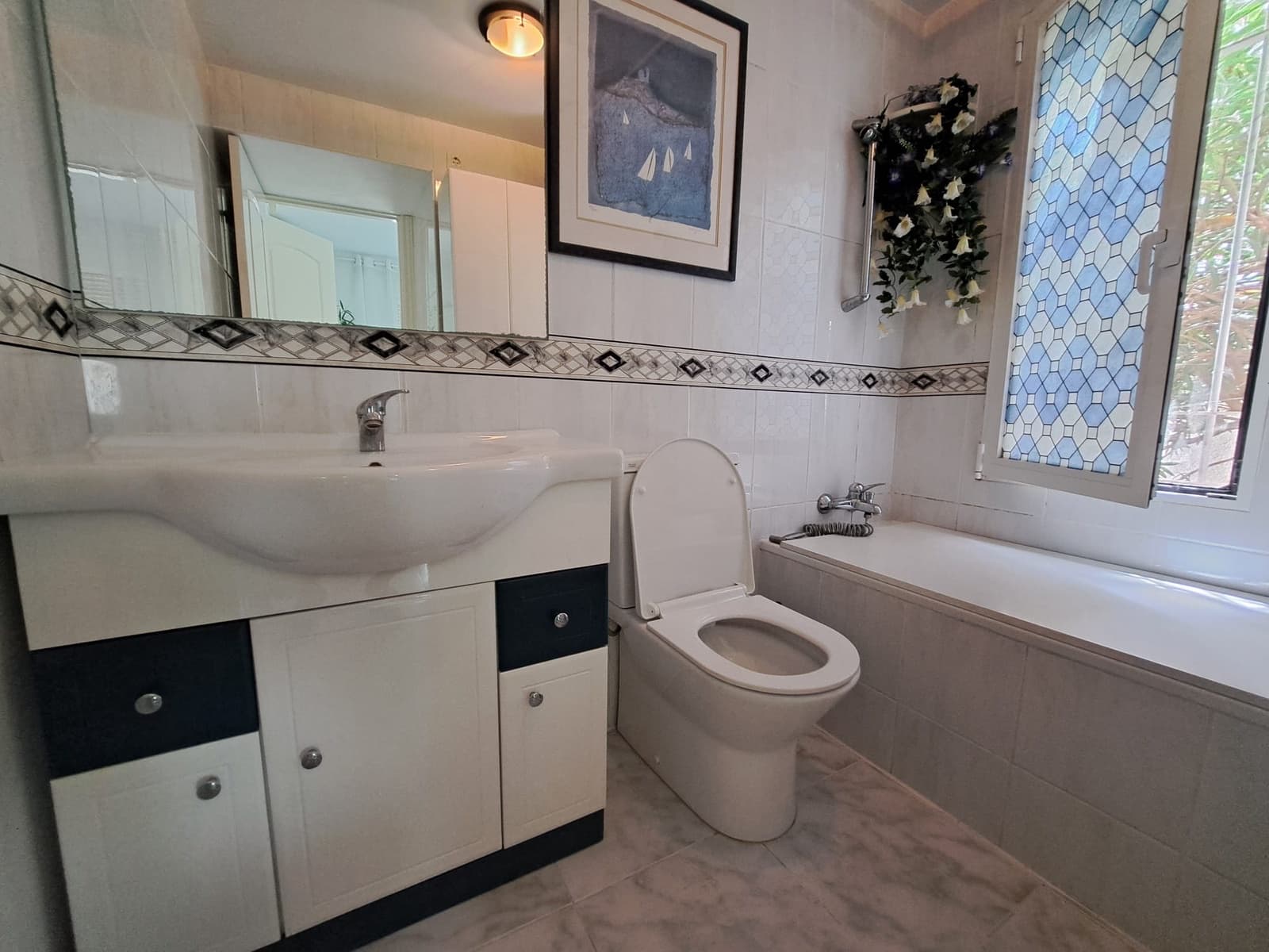 Chalet de 3 habitaciones en La Nucia en venta con piscina garaje - 495.000 € (Ref: 9417937)