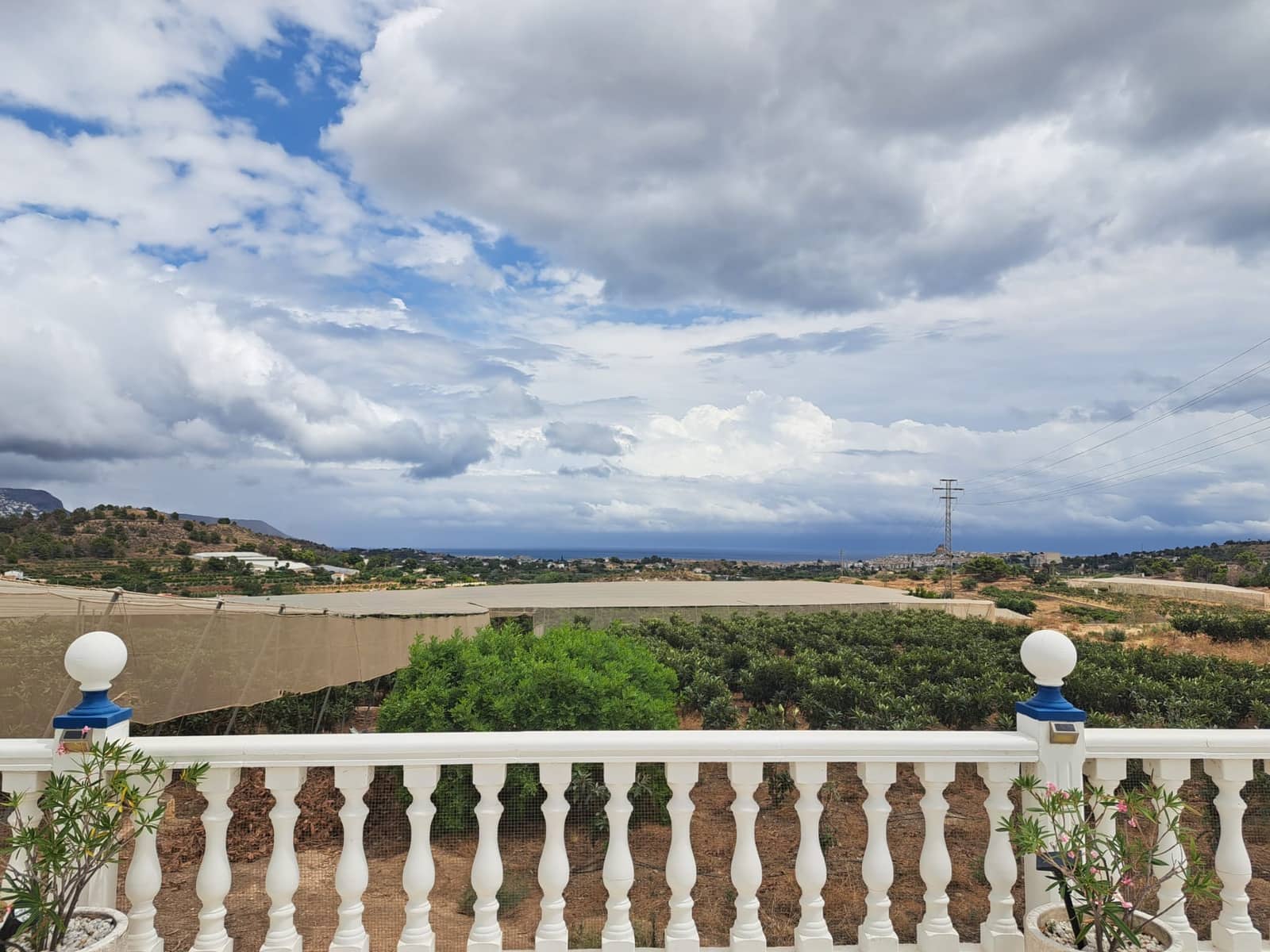 Chalet de 3 habitaciones en La Nucia en venta con piscina garaje - 495.000 € (Ref: 9417937)