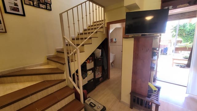 2 soverom Rekkehus til salgs i La Nucia med svømmebasseng garasje - € 249 900 (Ref: 9417941)