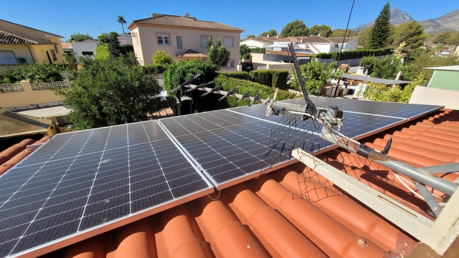 2 soverom Rekkehus til salgs i La Nucia med svømmebasseng garasje - € 249 900 (Ref: 9417941)