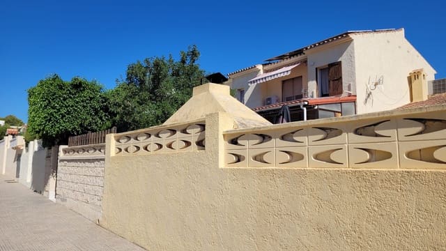 2 soverom Rekkehus til salgs i La Nucia med svømmebasseng garasje - € 249 900 (Ref: 9417941)