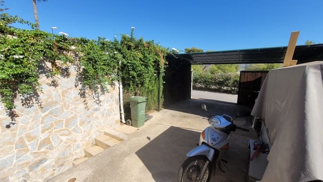 2 soverom Rekkehus til salgs i La Nucia med svømmebasseng garasje - € 249 900 (Ref: 9417941)