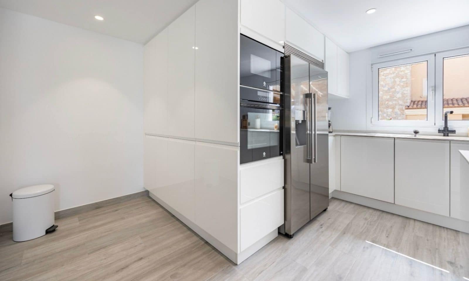 4 Zimmer Villa zu verkaufen in Alfaz del Pi / L'Alfas del Pi mit Pool Garage - 1.195.000 € (Ref: 9417942)