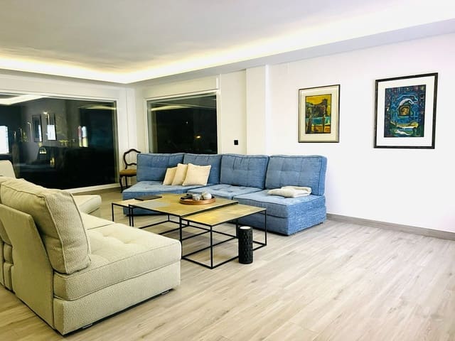 4 Zimmer Villa zu verkaufen in Alfaz del Pi / L'Alfàs del Pi mit Pool Garage - 1.195.000 € (Ref: 9417942)