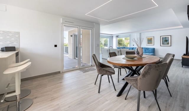 4 Zimmer Villa zu verkaufen in Alfaz del Pi / L'Alfàs del Pi mit Pool Garage - 1.195.000 € (Ref: 9417942)