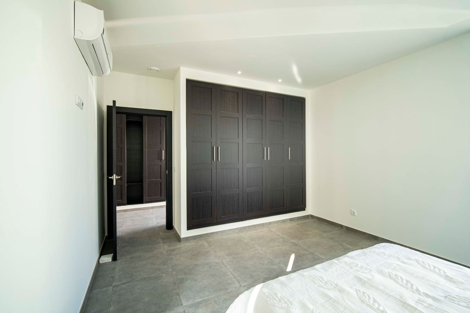 3 bedroom Villa for sale in Alfaz del Pi / L'Alfas del Pi with pool garage - € 575,000 (Ref: 9417944)