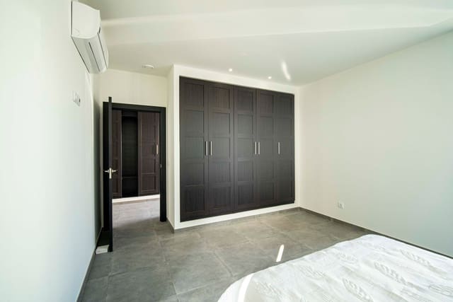 3 bedroom Villa for sale in Alfaz del Pi / L'Alfàs del Pi with pool garage - € 575,000 (Ref: 9417944)