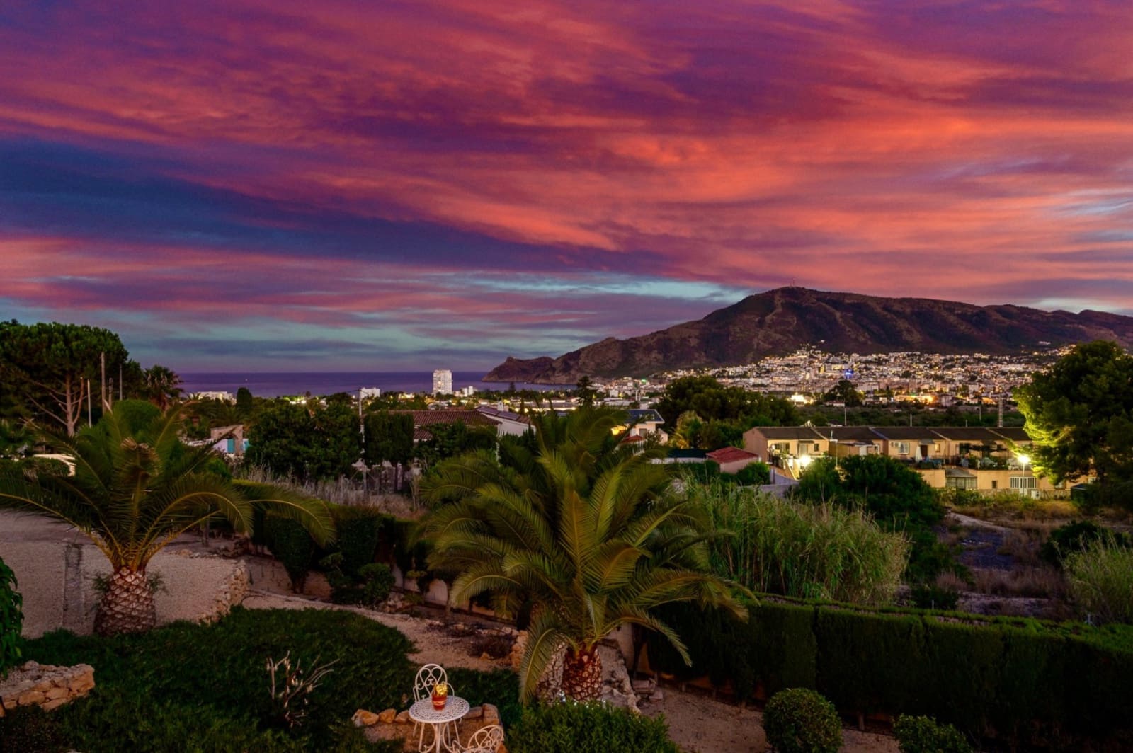 5 slaapkamer Villa te koop in Alfaz del Pi / L'Alfas del Pi met zwembad garage - € 1.400.000 (Ref: 9417945)