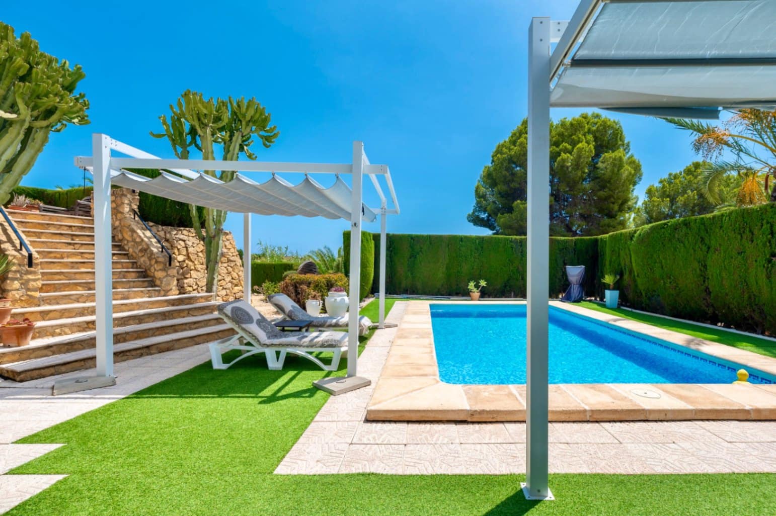 5 slaapkamer Villa te koop in Alfaz del Pi / L'Alfas del Pi met zwembad garage - € 1.400.000 (Ref: 9417945)