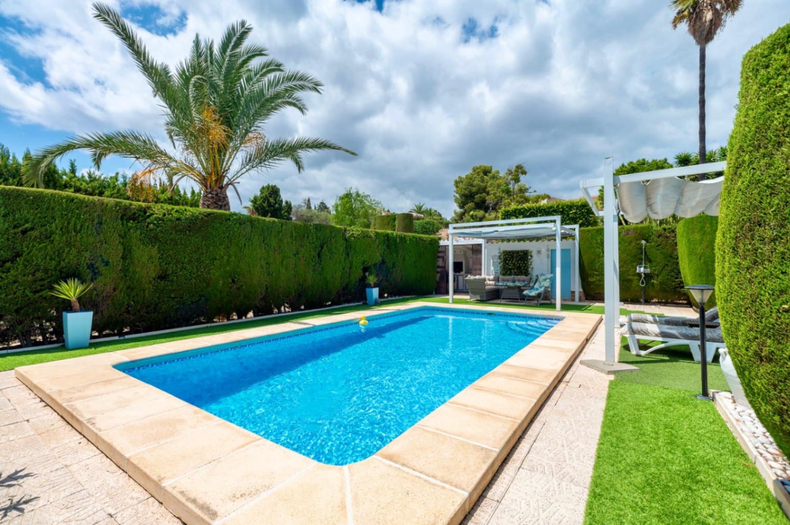 5 slaapkamer Villa te koop in Alfaz del Pi / L'Alfas del Pi met zwembad garage - € 1.400.000 (Ref: 9417945)