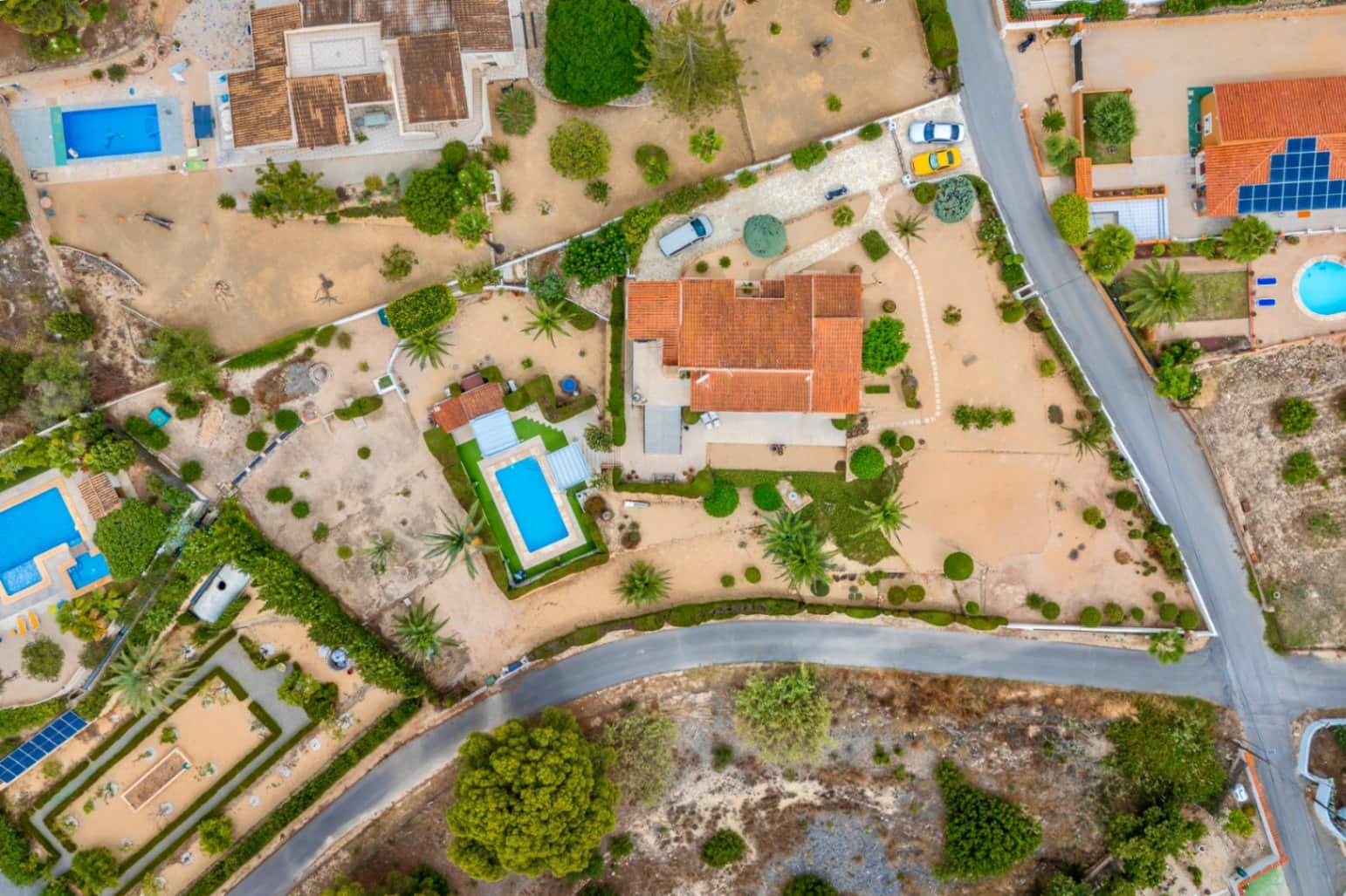 5 slaapkamer Villa te koop in Alfaz del Pi / L'Alfas del Pi met zwembad garage - € 1.400.000 (Ref: 9417945)