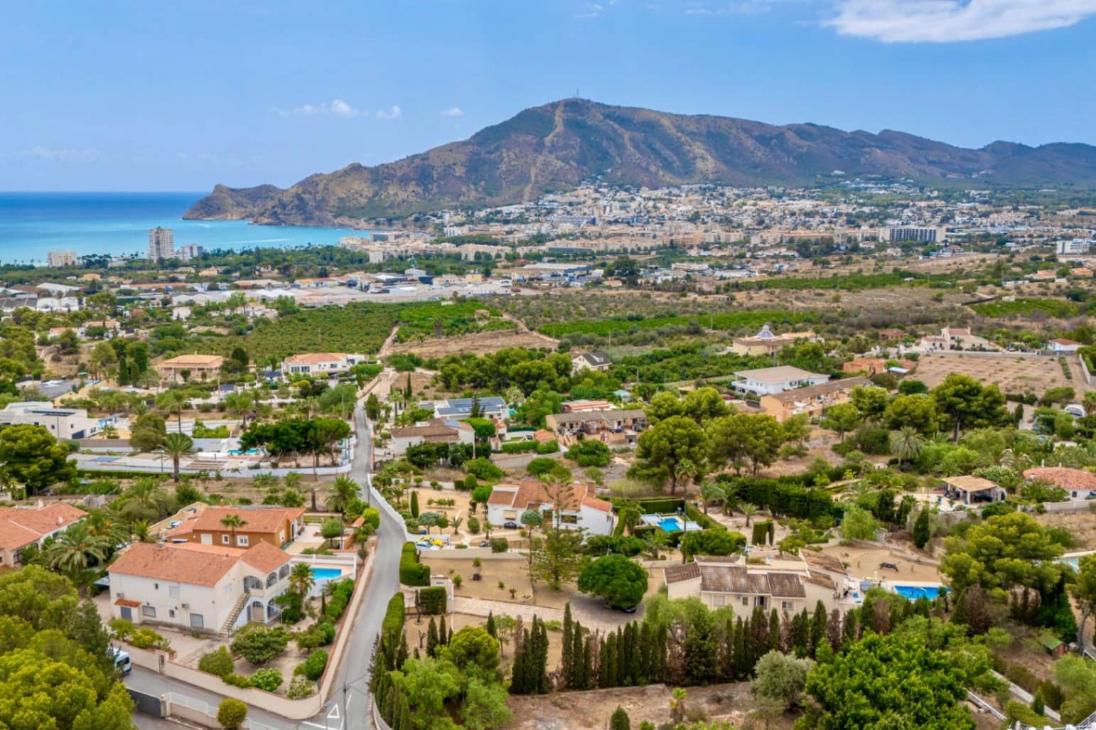 5 slaapkamer Villa te koop in Alfaz del Pi / L'Alfas del Pi met zwembad garage - € 1.400.000 (Ref: 9417945)