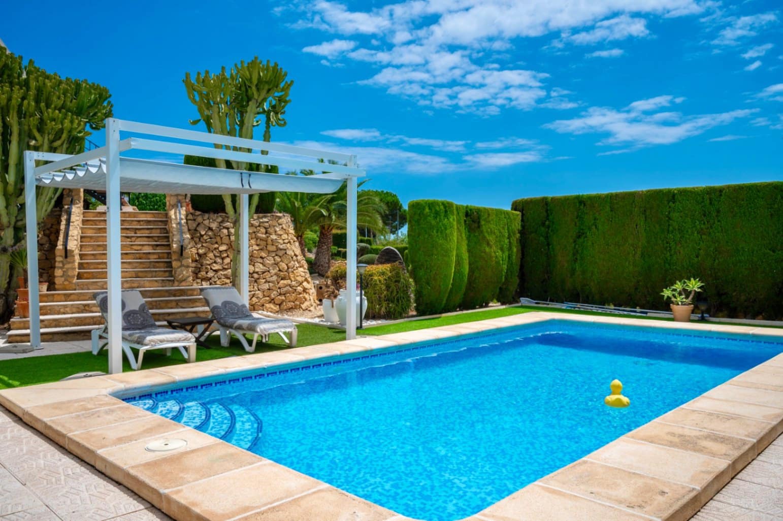 5 slaapkamer Villa te koop in Alfaz del Pi / L'Alfas del Pi met zwembad garage - € 1.400.000 (Ref: 9417945)