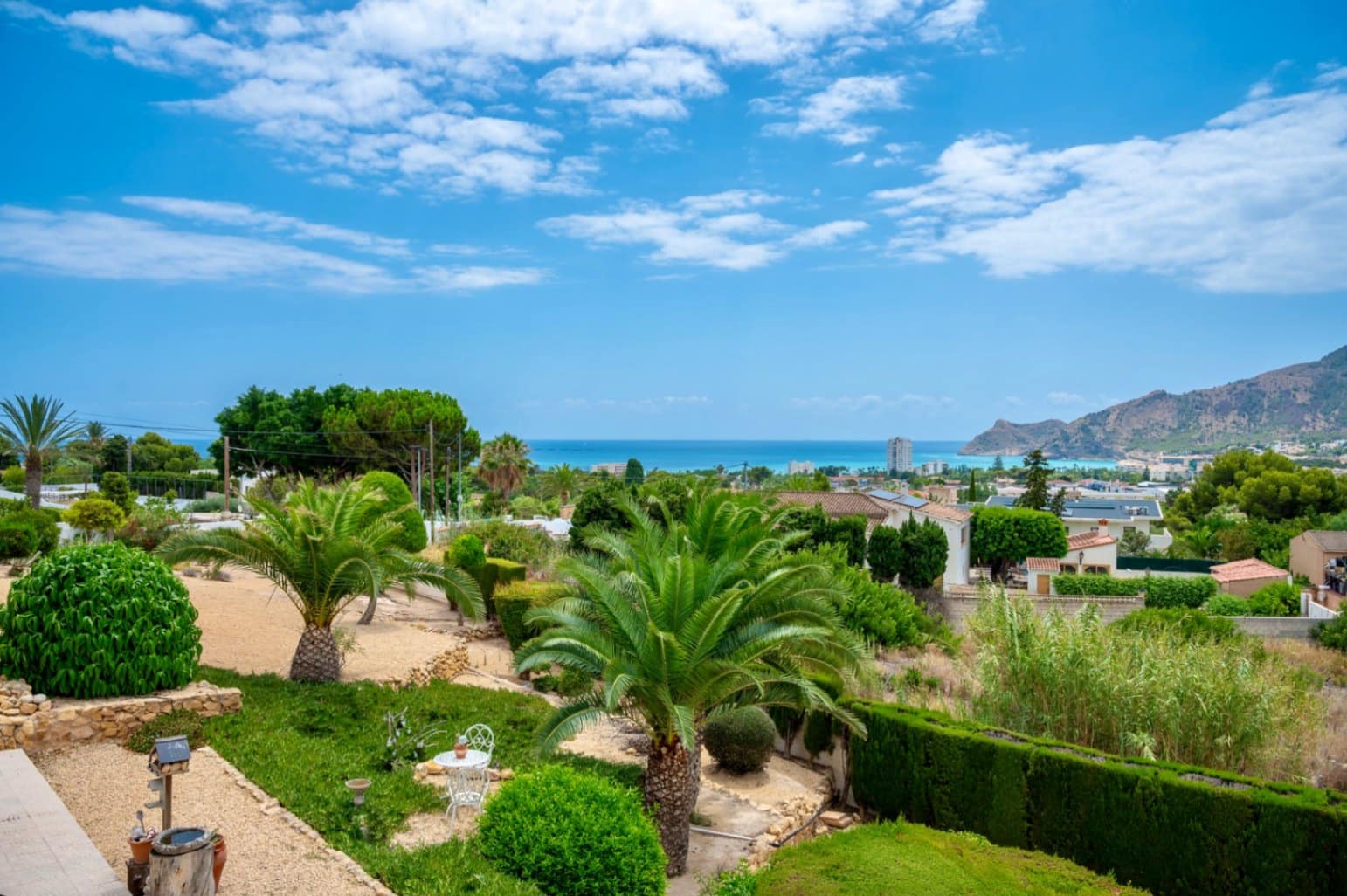 5 slaapkamer Villa te koop in Alfaz del Pi / L'Alfas del Pi met zwembad garage - € 1.400.000 (Ref: 9417945)