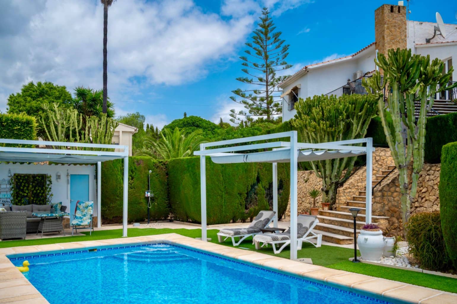 5 slaapkamer Villa te koop in Alfaz del Pi / L'Alfas del Pi met zwembad garage - € 1.400.000 (Ref: 9417945)