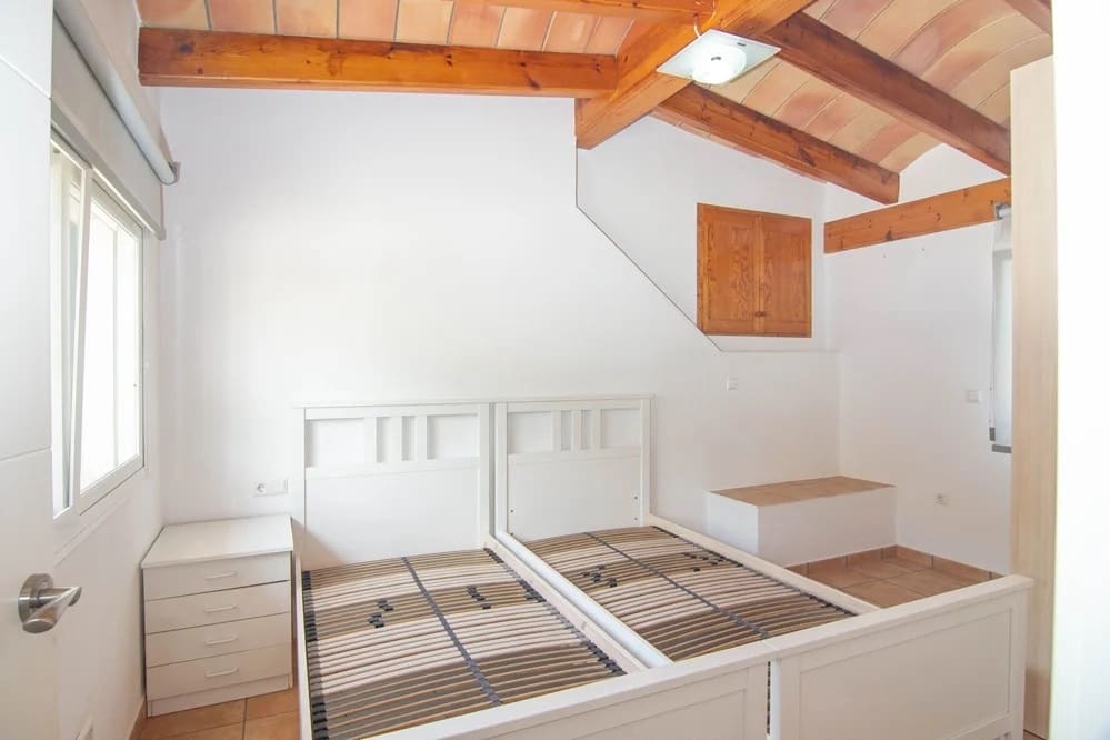 7 bedroom Villa for sale in Alfaz del Pi / L'Alfas del Pi with pool garage - € 1,100,000 (Ref: 9417948)