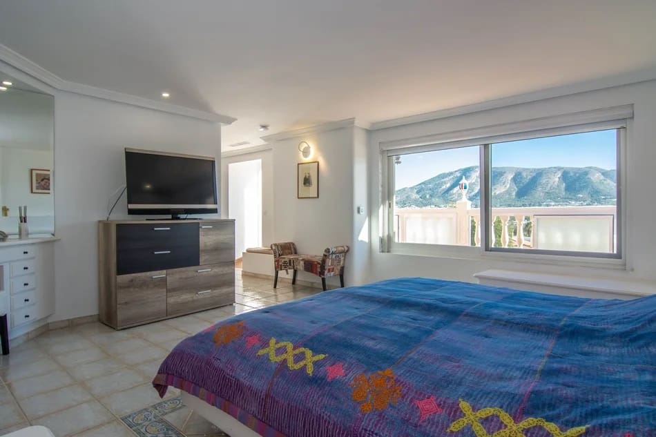 7 bedroom Villa for sale in Alfaz del Pi / L'Alfas del Pi with pool garage - € 1,100,000 (Ref: 9417948)