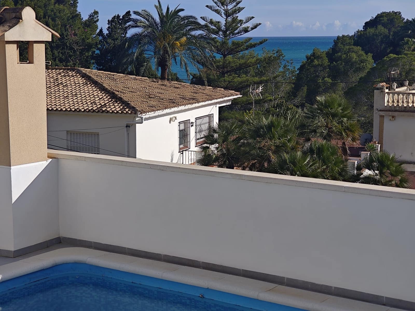 3 sypialnia Willa na sprzedaż w Altea z basenem garażem - 690 000 € (Ref: 9417950)