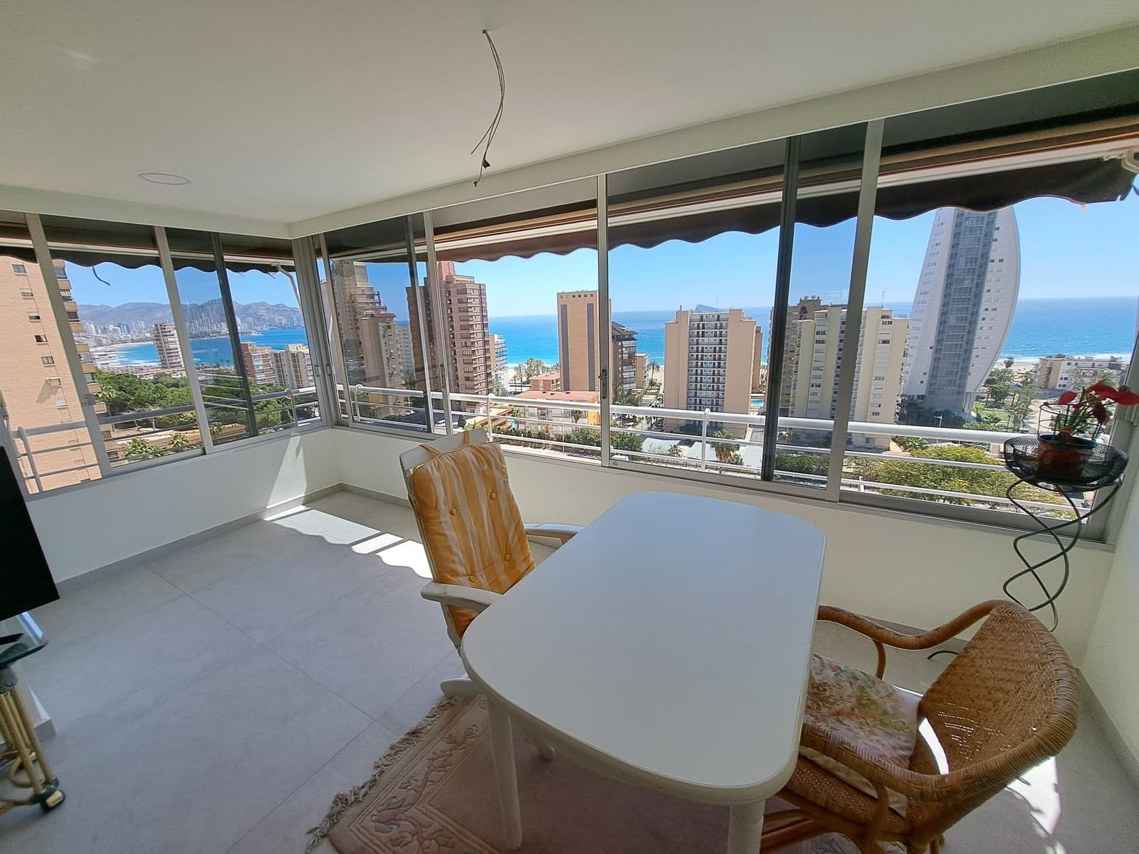 3 slaapkamer Appartement te koop in Benidorm met zwembad garage - € 490.000 (Ref: 9417951)
