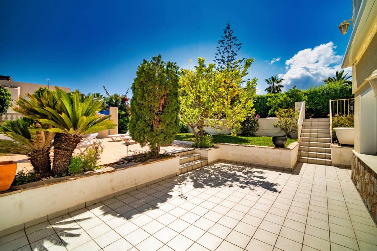 3 bedroom Villa for sale in La Nucia with pool garage - € 870,000 (Ref: 9417952)